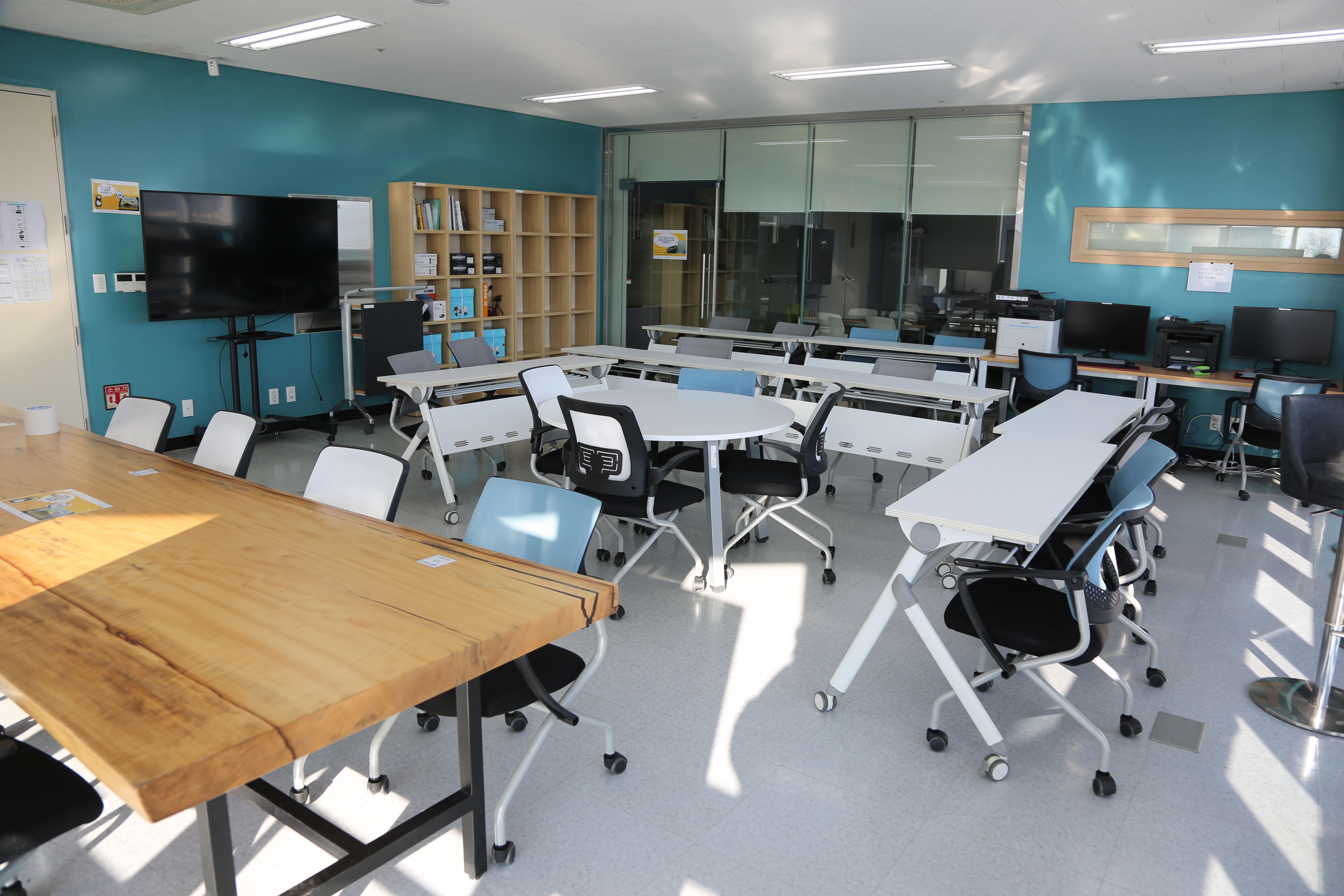 ※C.A.F.E ( Creative And Fun Education ) (산학협력관 4층 22405)(IMG_0480.JPG)