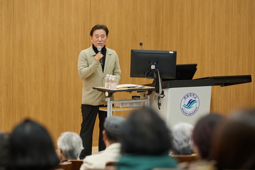 한림대학교 도헌학술원, 김병종 화가 초청 제6기 〈시민지성 한림연단〉세 번째 강연 성료